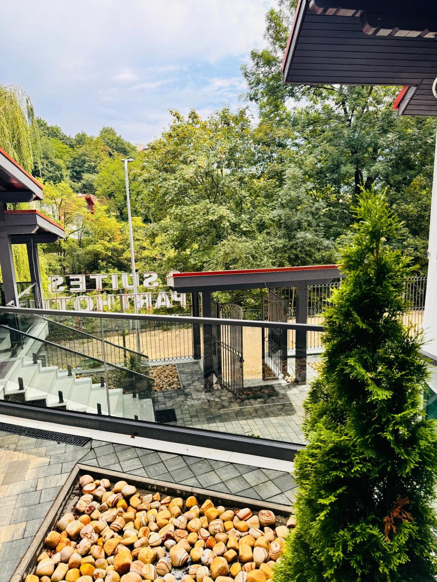 Ylly Aparts Brașov Exterior foto